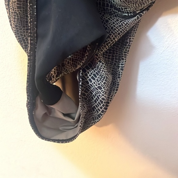 Calvin Klein swimwear animal print size 8 - Picture 4 of 10